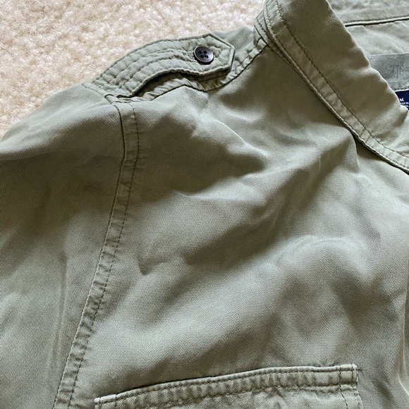 Target Army Green Button down - Picture 3 of 7